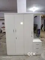 Brand new 4 door (2+2) glossy white wardrobe