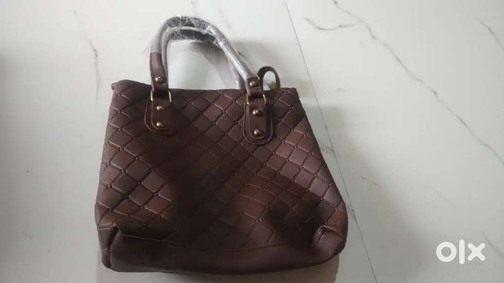 Classic Trendy Small Ladies Handbag.