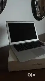 Macbook Air 13 ( Early 2015 )
