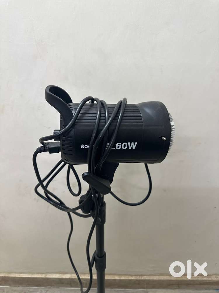 Godox SL60W key light and honey comb umbrella