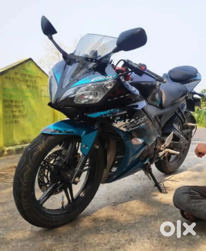Yamaha R15 V2 special edition