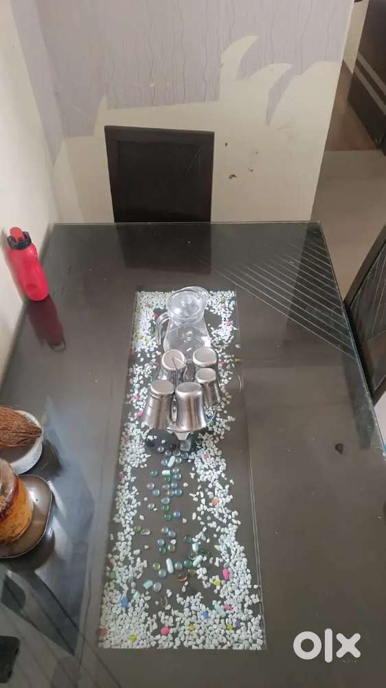 6 Seater Dining Table