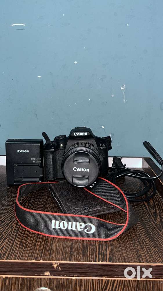 Canon dslr 1500d in a very good condition single owner for sale.