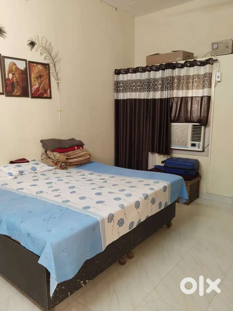 1 single furnished room with balcony for rent at new Rajendra Nagar