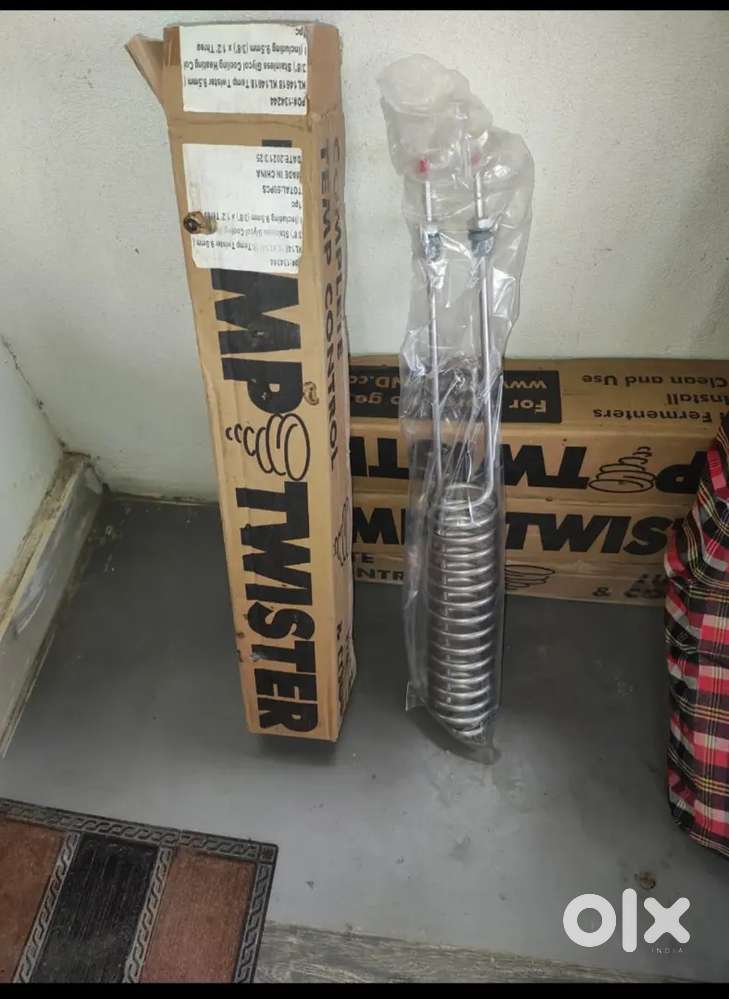 Temp twister new boxed pieces 4 numbers