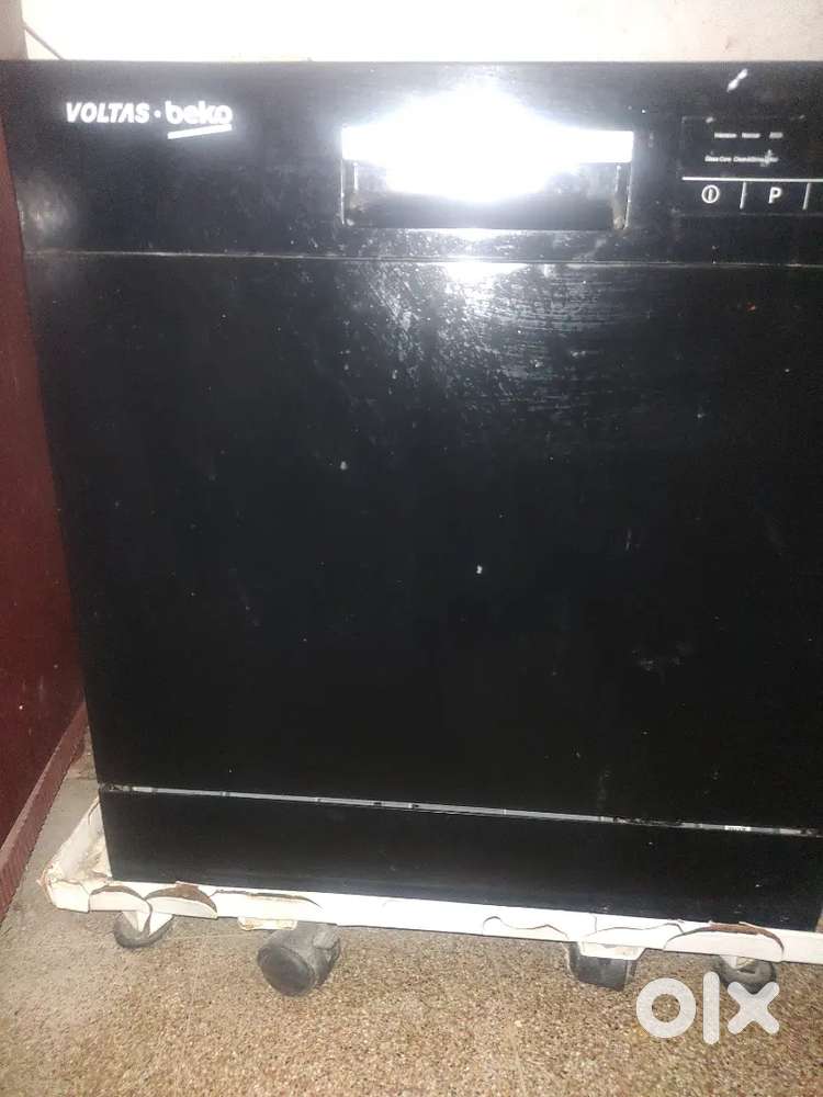 Voltas Beko Dishwasher cleaning machine