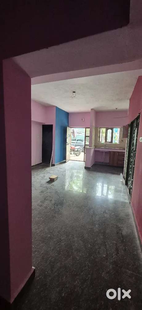 House for lease -On the Main road of kamaraj nagar 4th main road- 10L