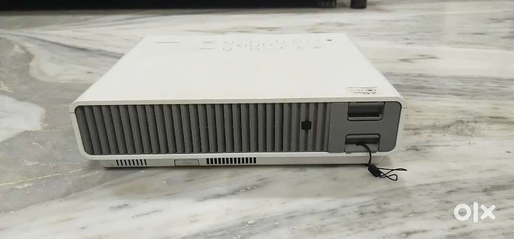 Casio projector XJ M 250