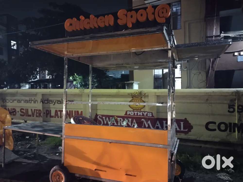 Food cart and kiosk for fried chicken and burger