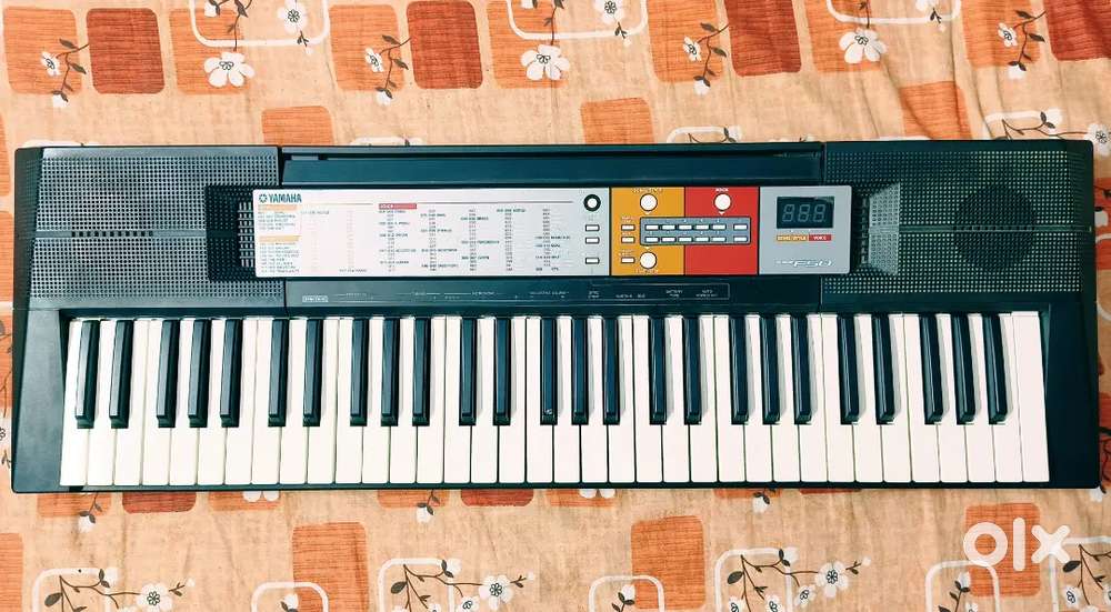YAMAHA PSR-F50