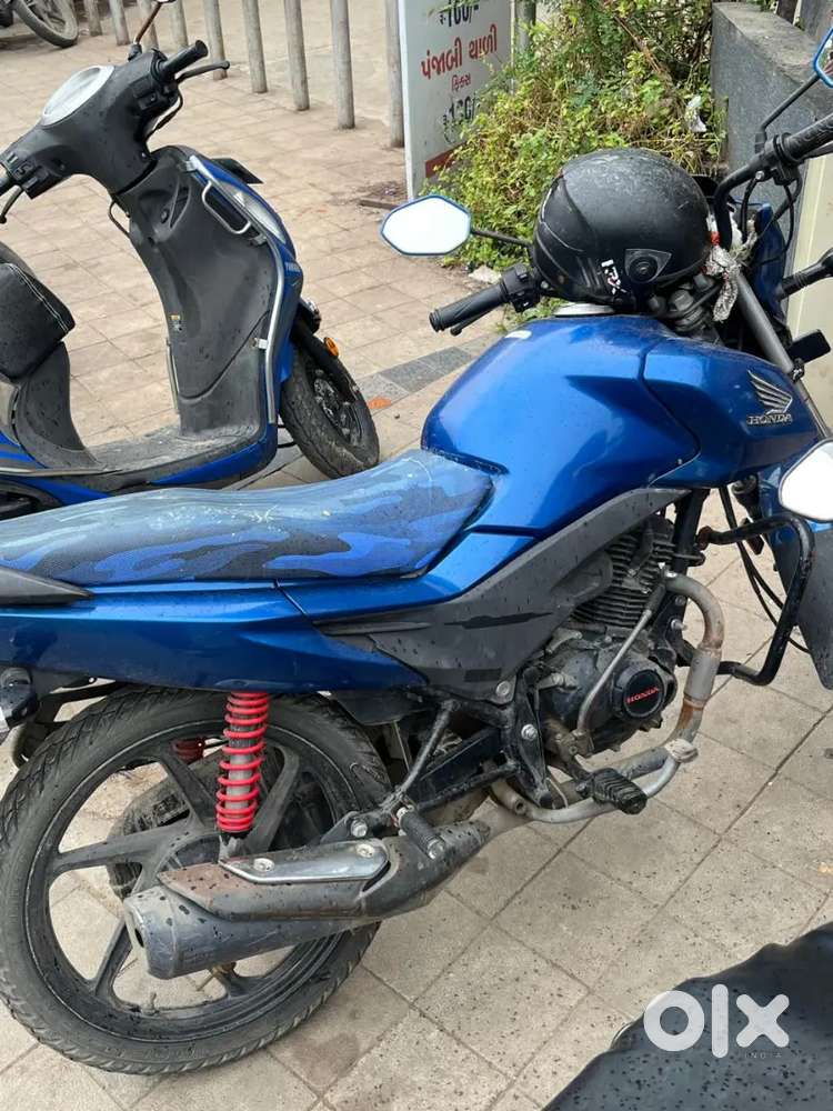 Honda livo one handed used less driven