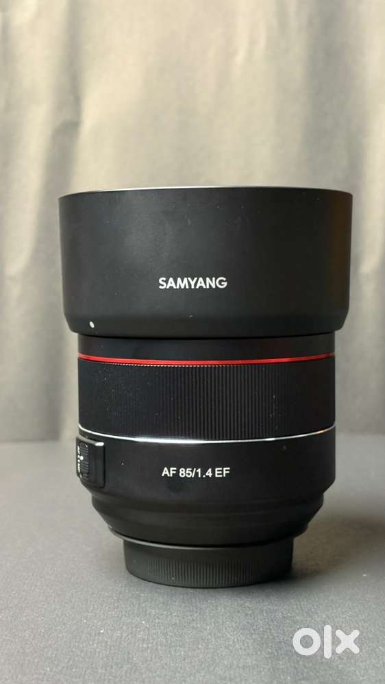 Samyang 85mm f1.4 aperture EF mount lens for canon