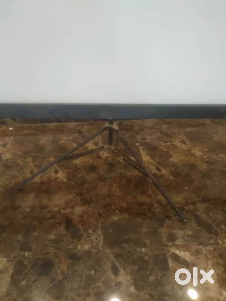 Projector screen for sale