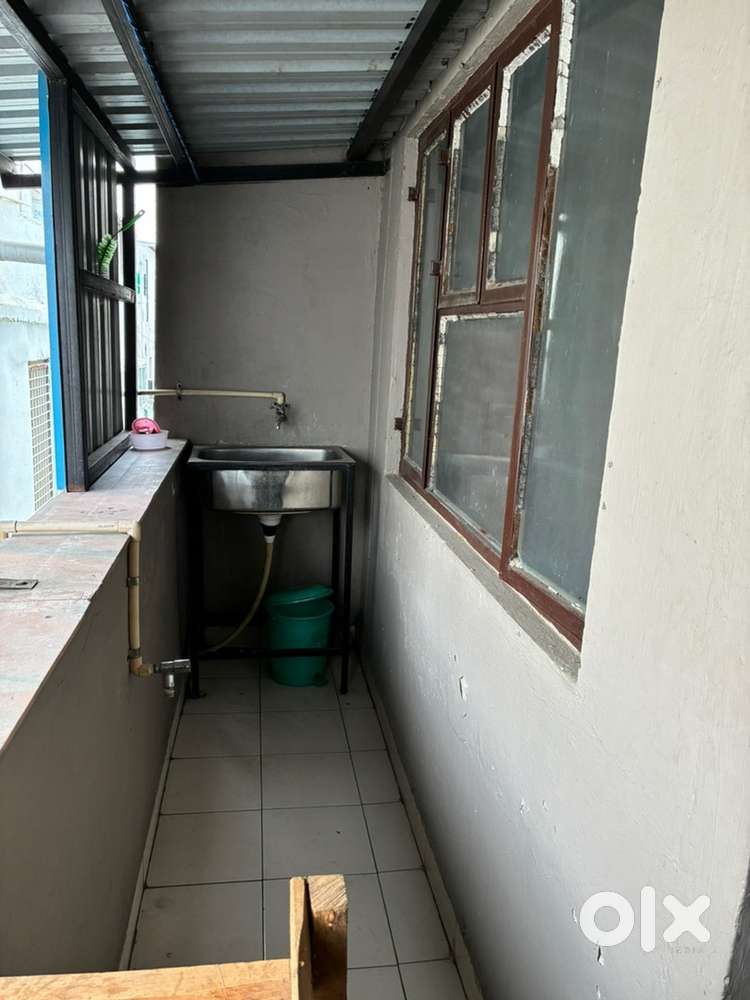 Fully furniished room with amenities like AC,fridge&luxury Washroom