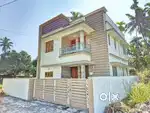 3BHK 3.800Cent 1650SQ New Posh Villa Varapuzha Junction