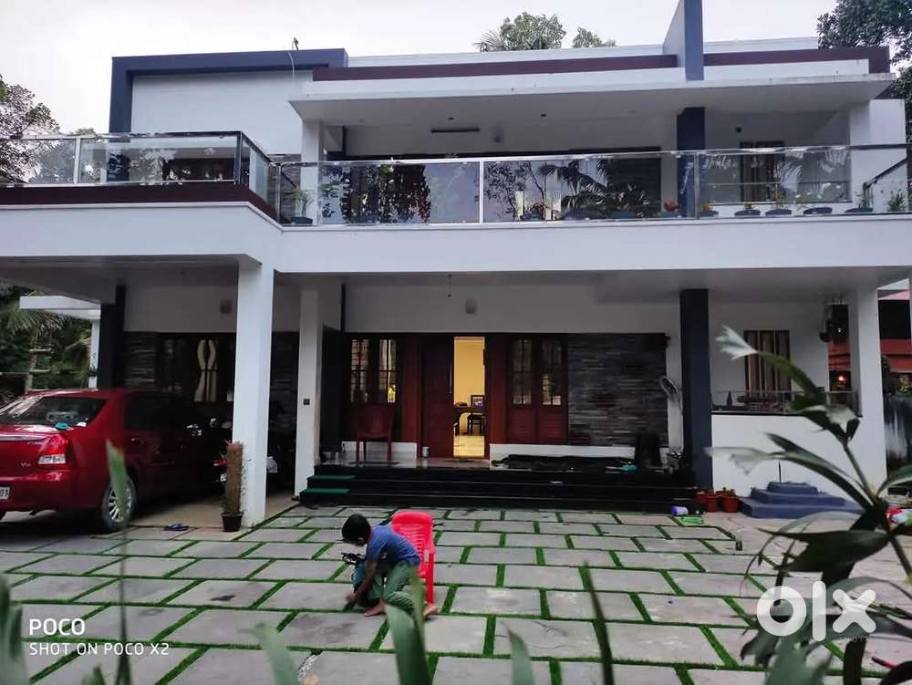 Sharing room(Ladies).Newly opened.No other conditions keep clean