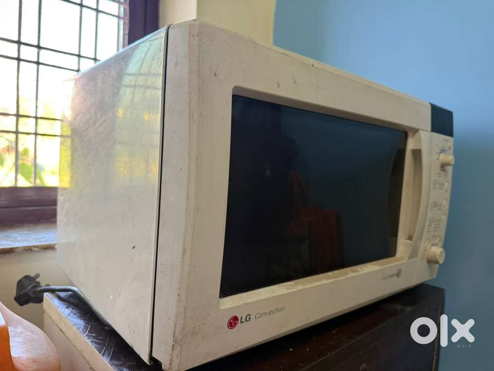 LG Convection Microwave Oven with Intellowave tech.