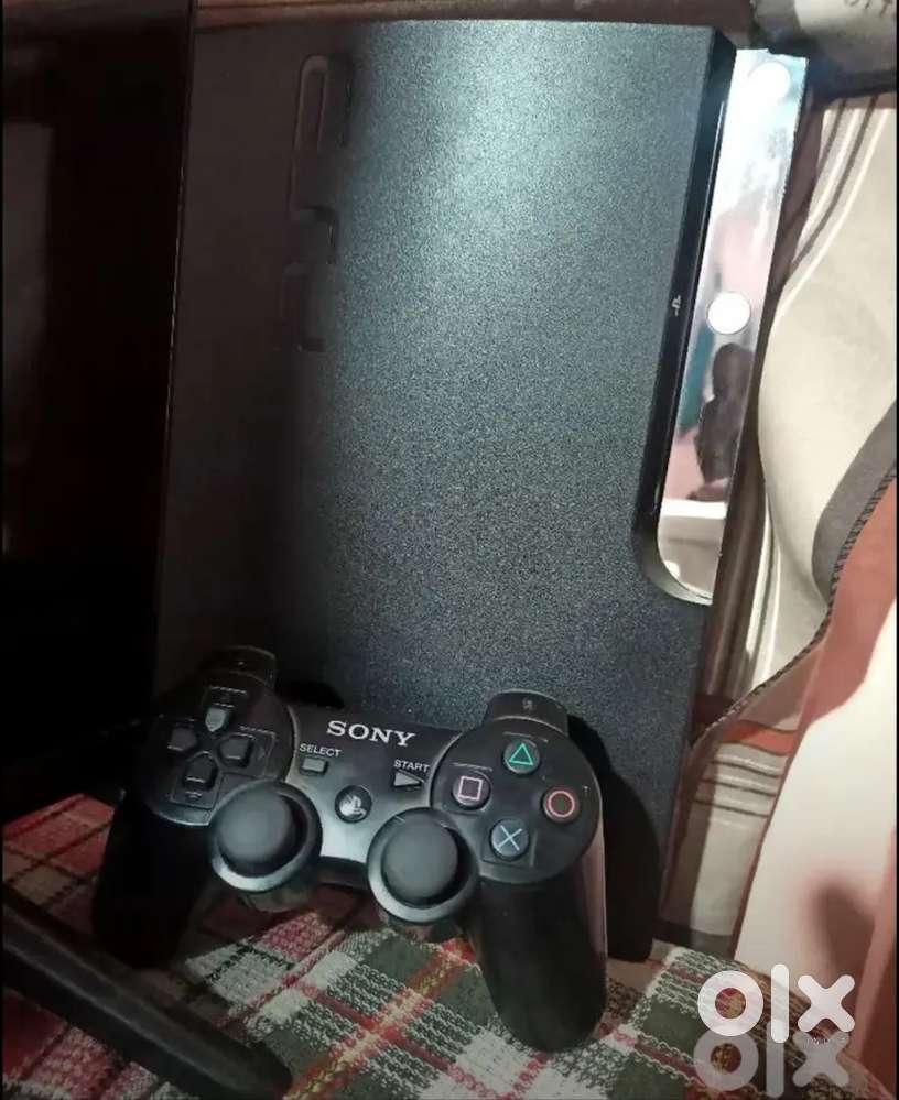 PlayStation 3 Slim 500 GB storage