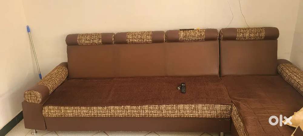 L-shaped sofa set - excellent condition