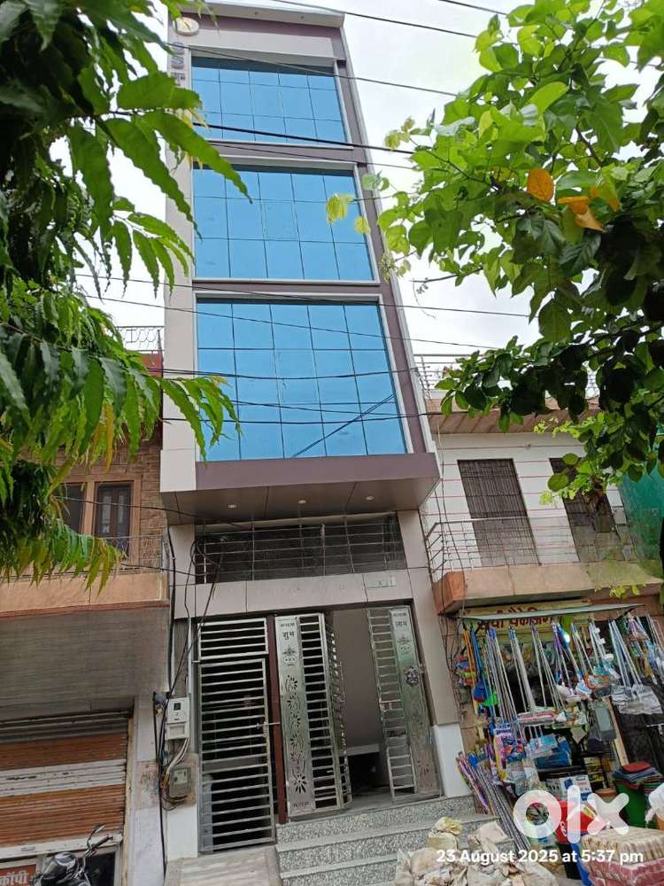 Commercial Building For Sale