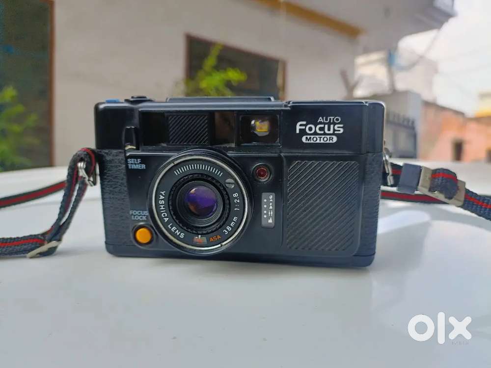 Yashica Auto Focus Motor 35mm Film Camera – Fully Working