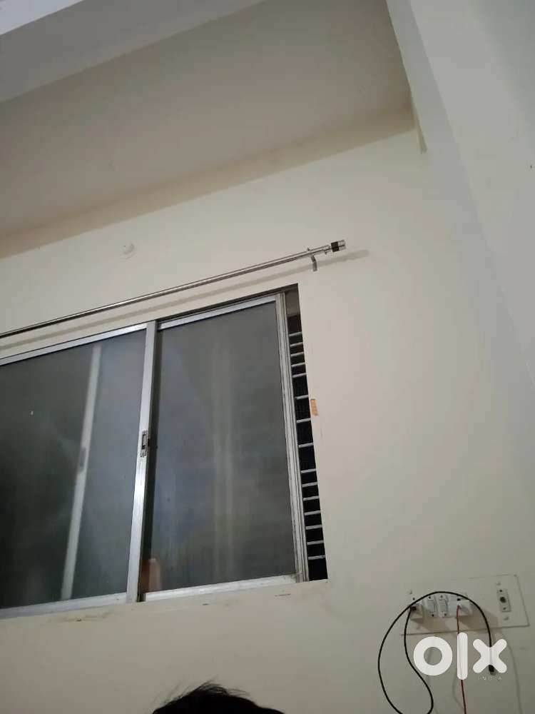 flatmate needed
