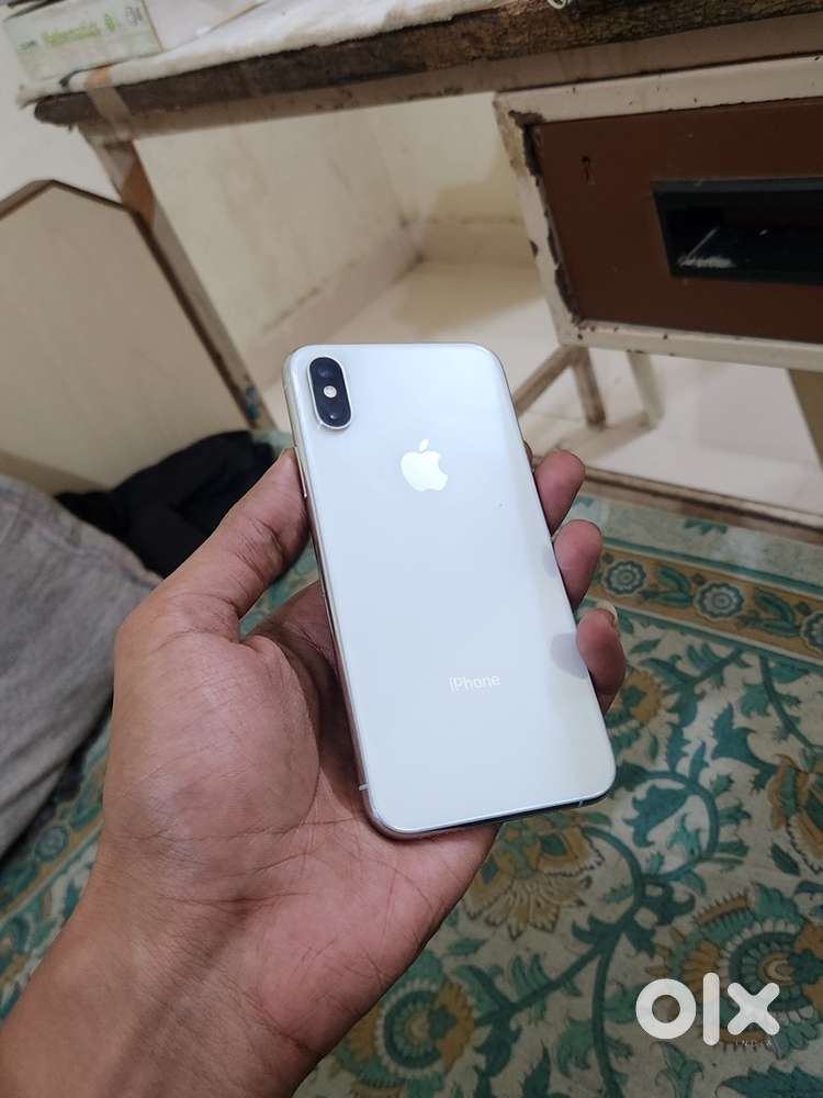 I phone XS