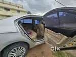 Frist owner car one handed