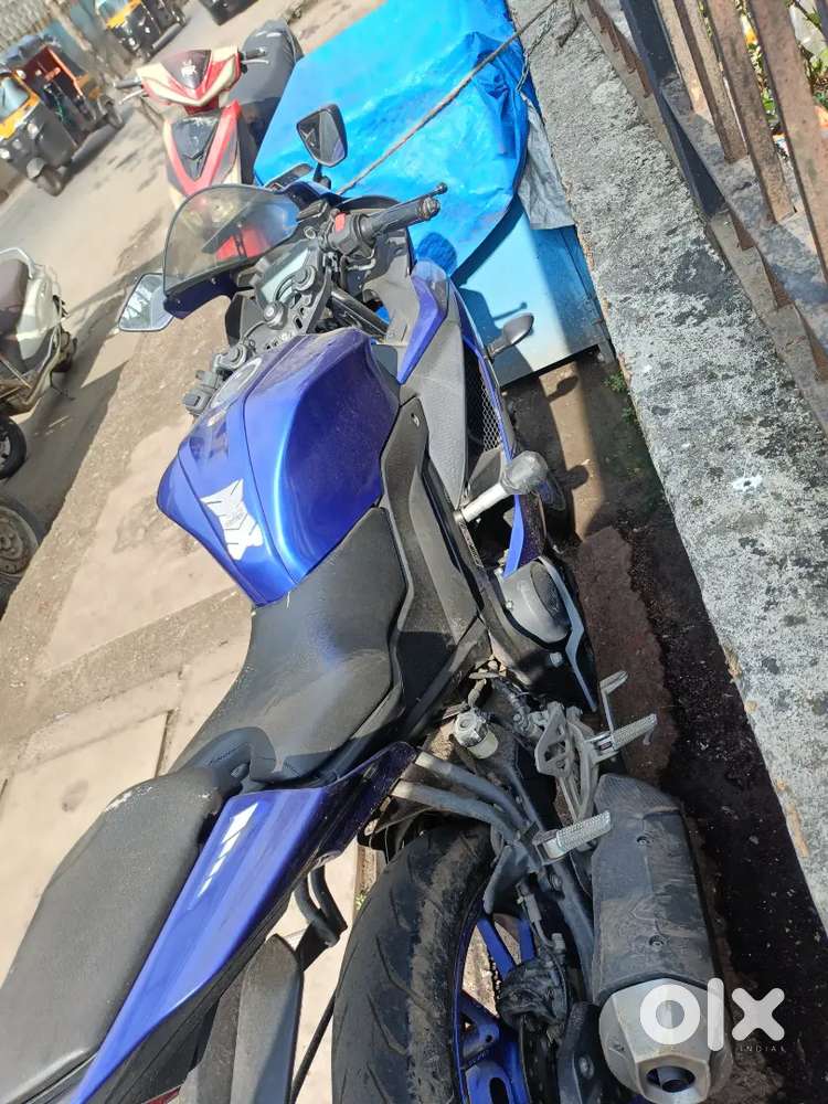Yamaha R15 V3