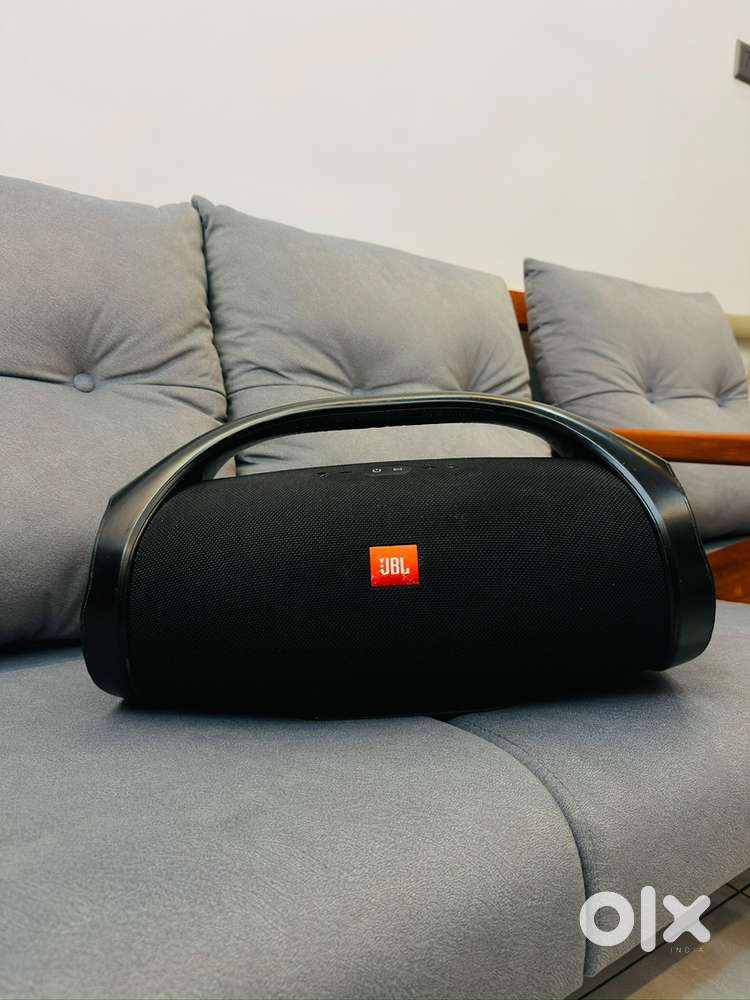JBL BOOMBOX