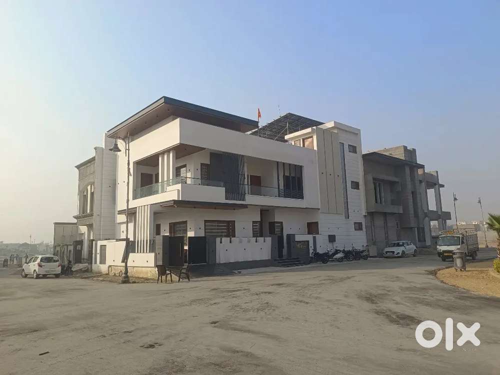 D-20 kings vasudha newly constructed house 1st floor prefer family
