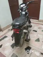 मुझे अपनी बाइक बेचनी है  संपर्क करें