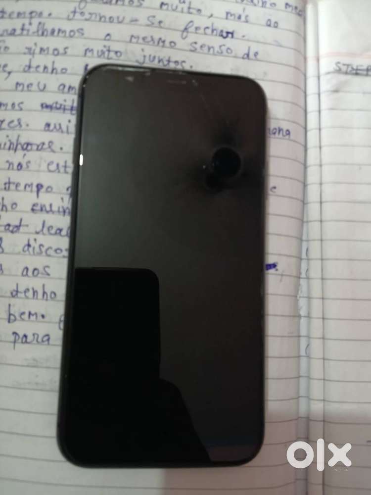 I PHONE11 (64 GB)