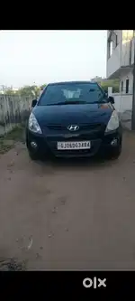 Hyundai i20 2010 Petrol 63000 Km Driven baroda passing