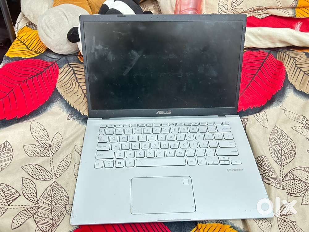 M409D (ASUS M409DA-EK551T)