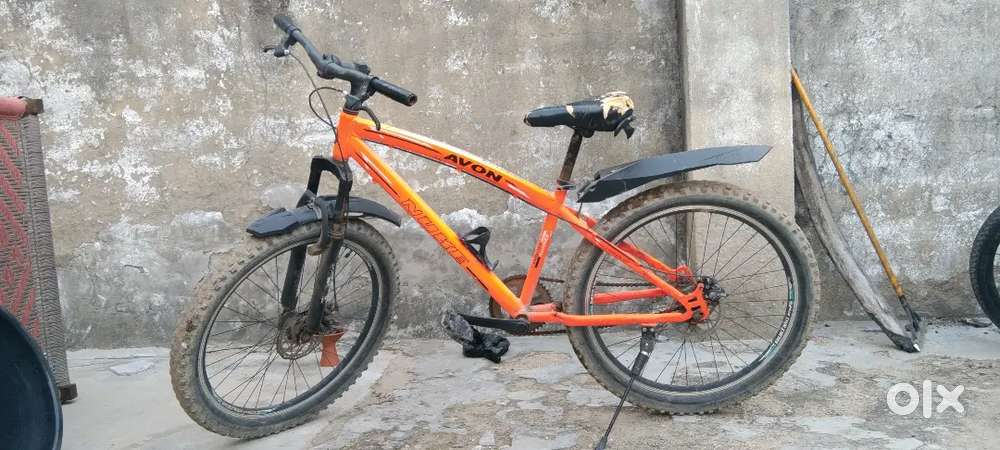 A one cycle with disc break .