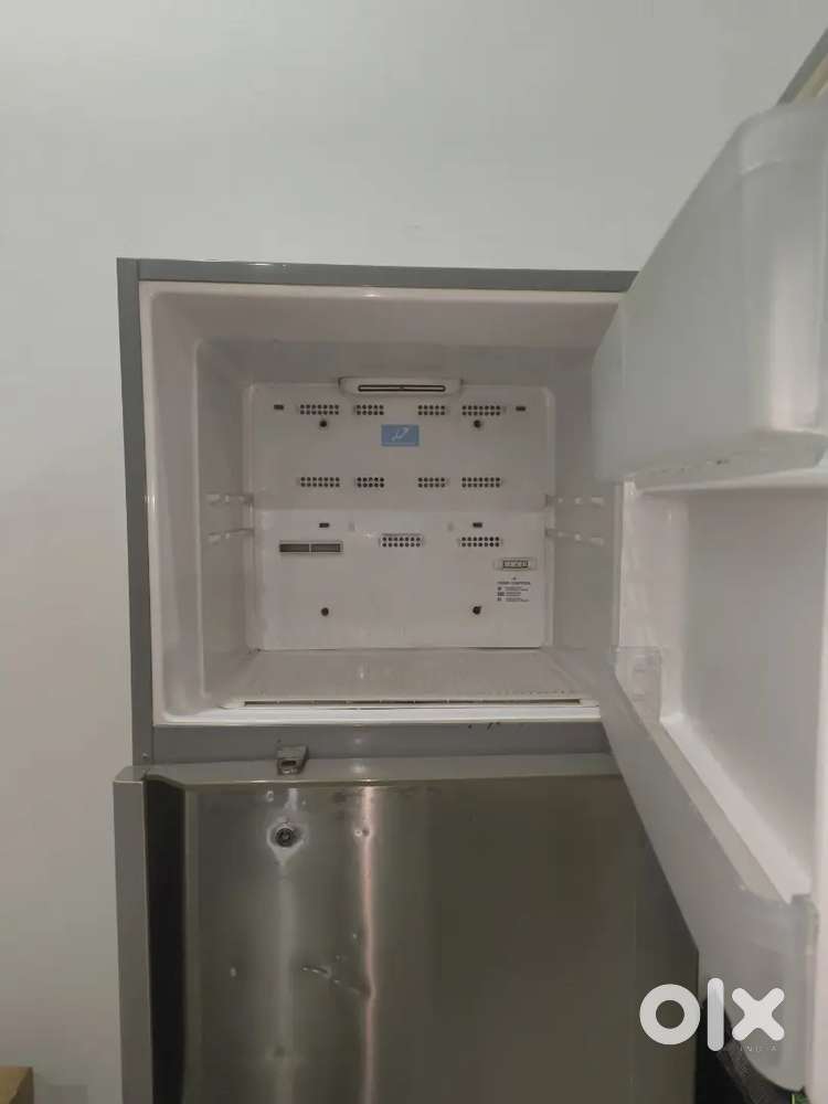 HITACHI FRIDGE 463L
