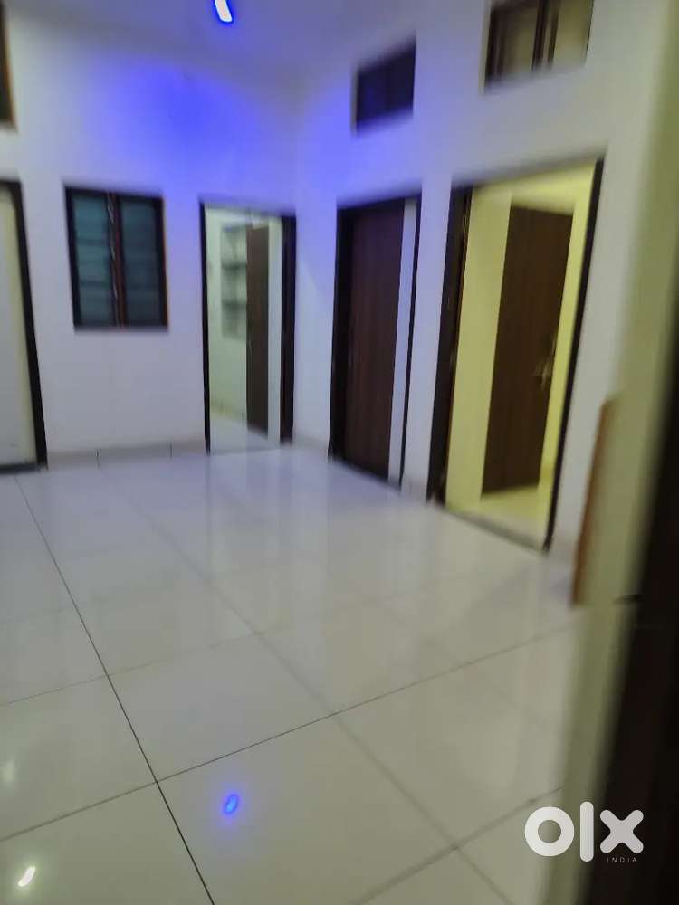 Rooms available in vallabh garden 1 bhk 2 bhk furnished