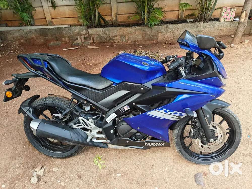 YAMAHA R15 V3S ABS