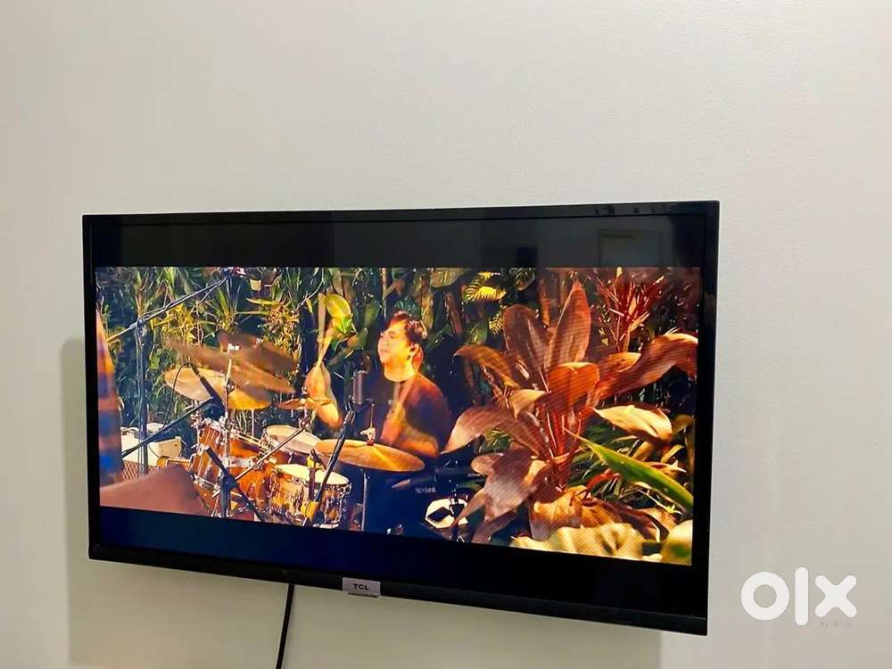 Smart led tv crystal clear display all app youtube Netflix hotstar etc