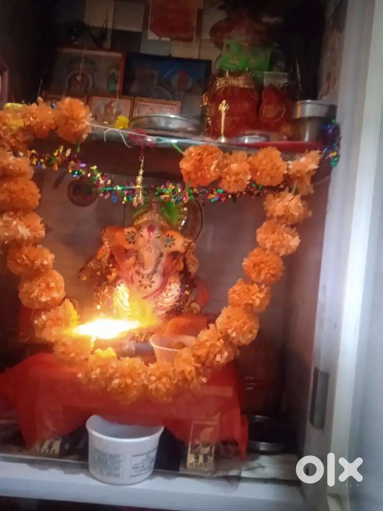 Flat on rent urgent bassis