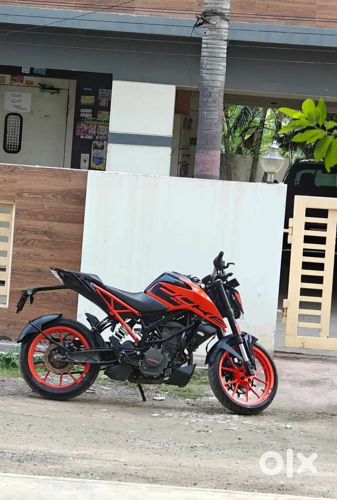 Ktm duke 200