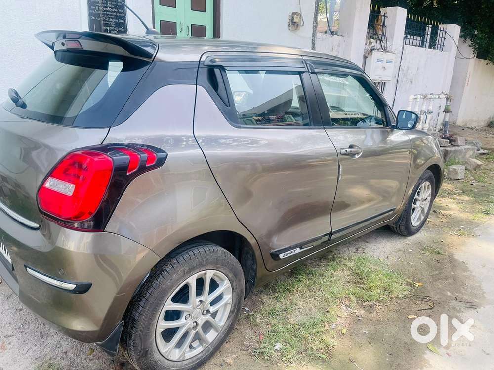 5seater long drive car with driver
