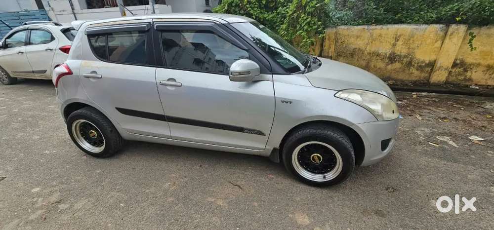 Good condition, recently serviced,new tyres and alloy