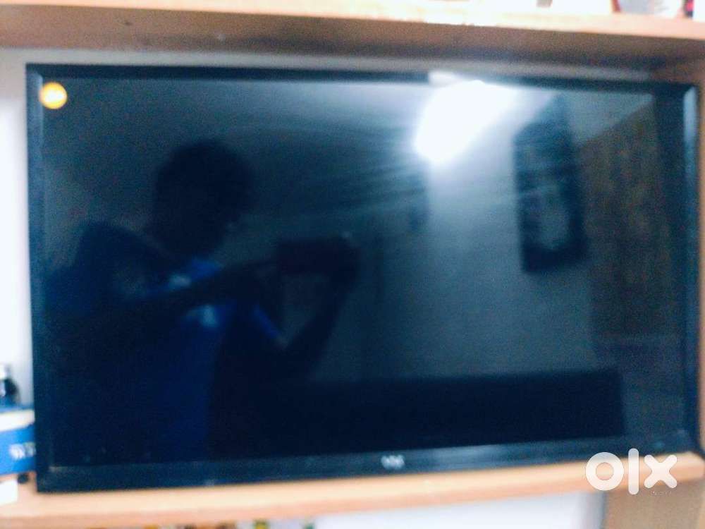 VU 32-inch LED TV – Screen Issue