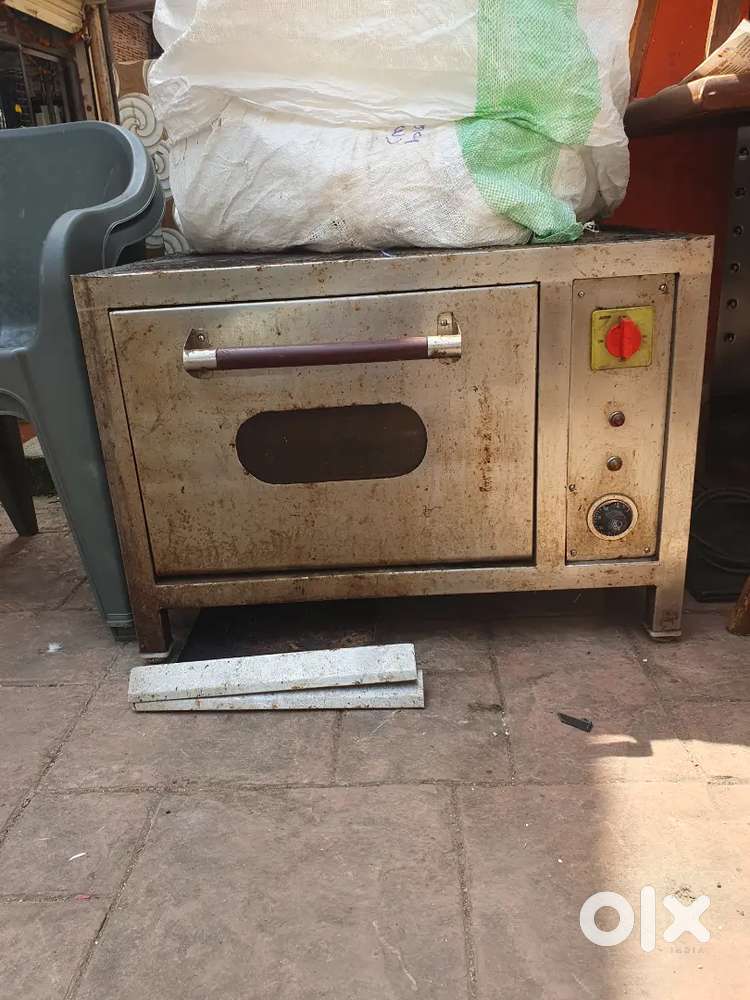 Oven for hotel