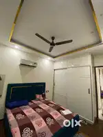 1 room for sharing with girl in 3 bhk