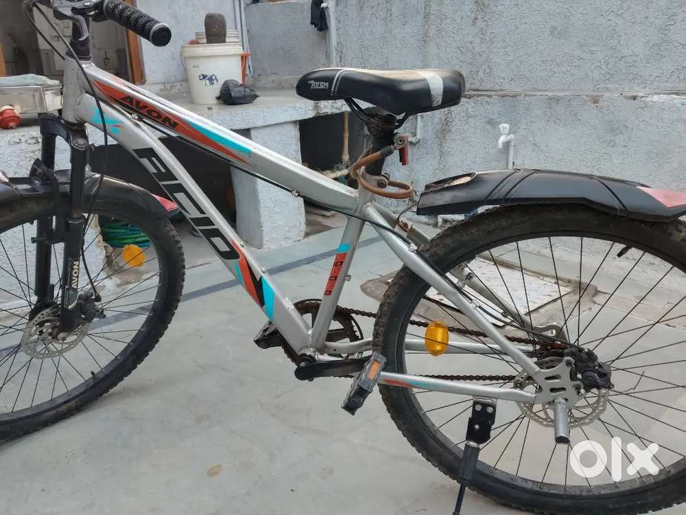 Avon acid new type cycle in new condition with disc brake