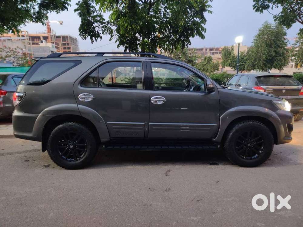 Toyota Fortuner 2012 Diesel Well Maintained