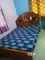 Queen size cot with head side storage